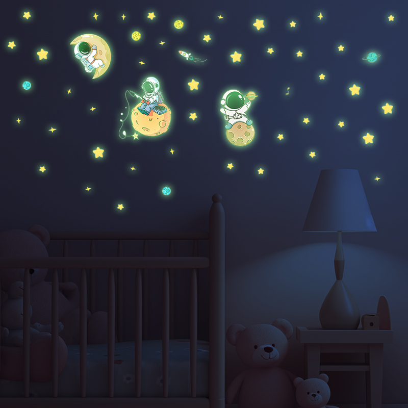 Astronaut Moon Theme Luminous  - Glow In Dark Stars 评论和价格