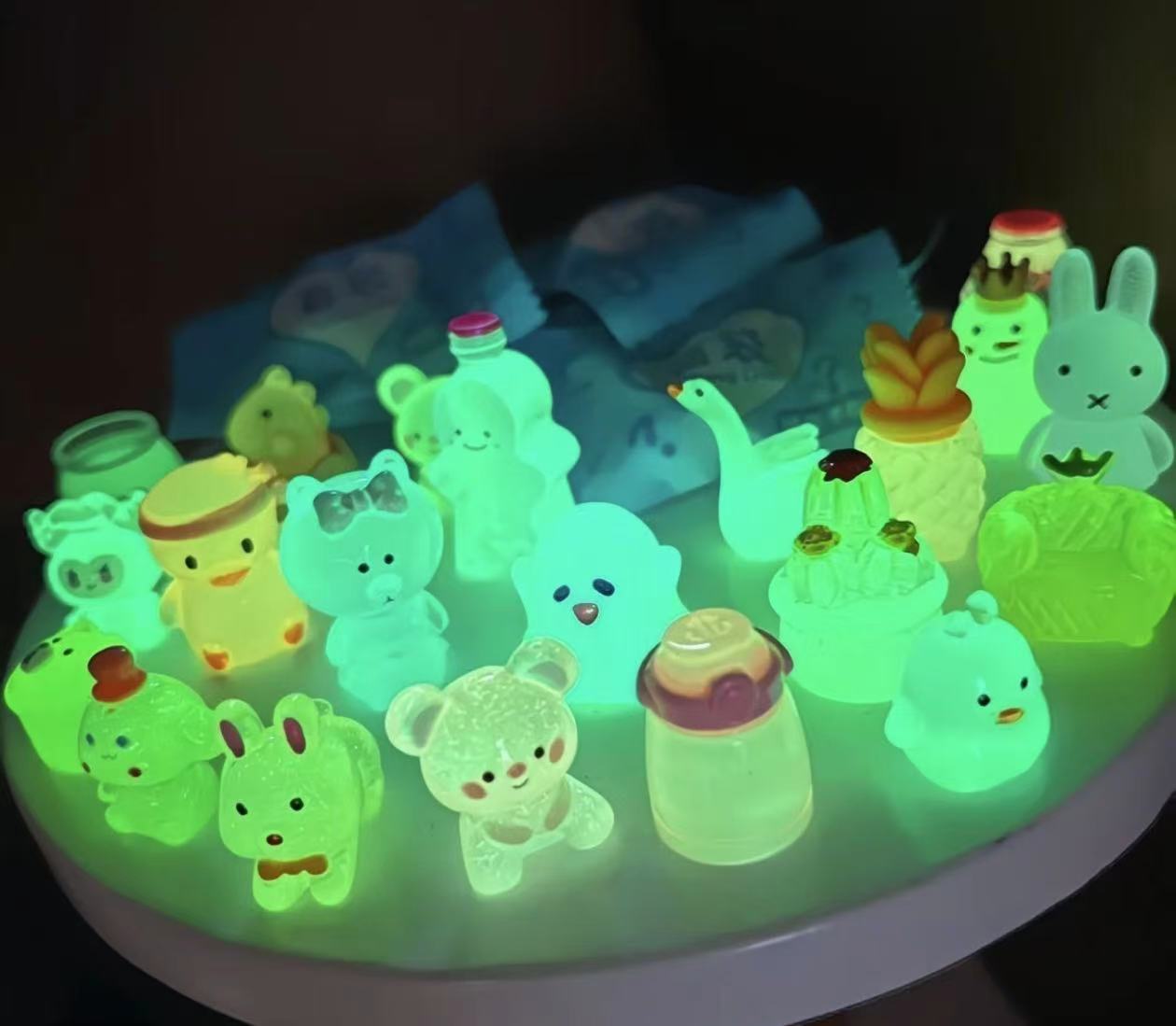 10-30-50pcs Mini Animal Surpri - Kids Toys Under 100 评论和价格